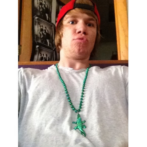 Meet your Posher, Alex - Picture 1 of 1